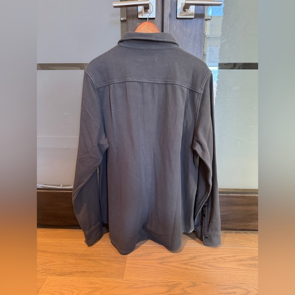 Men's Outerknown blanket shirt, NWT, XL, dark gray. - Picture 3 of 7